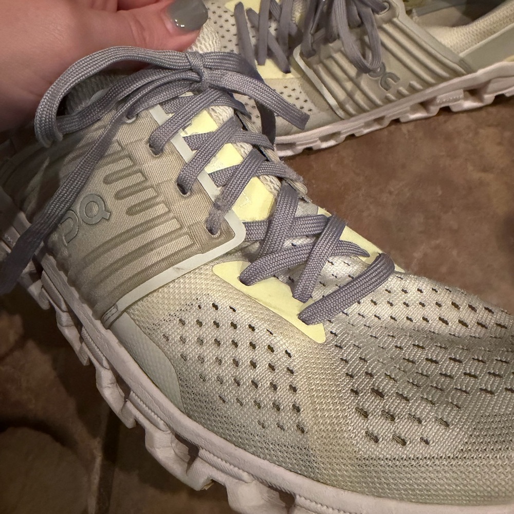 On Running Women's Swift Running Shoes - Cream and Yellow - Picture 7 of 8